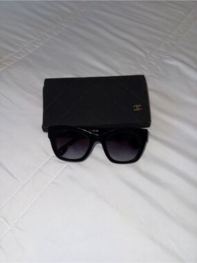 Gently Used CHANEL Black Oversized Cat-Eye Sunglasses with Quilted Case